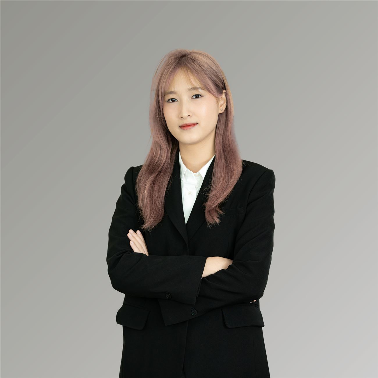 MS. TRINH HONG ANH